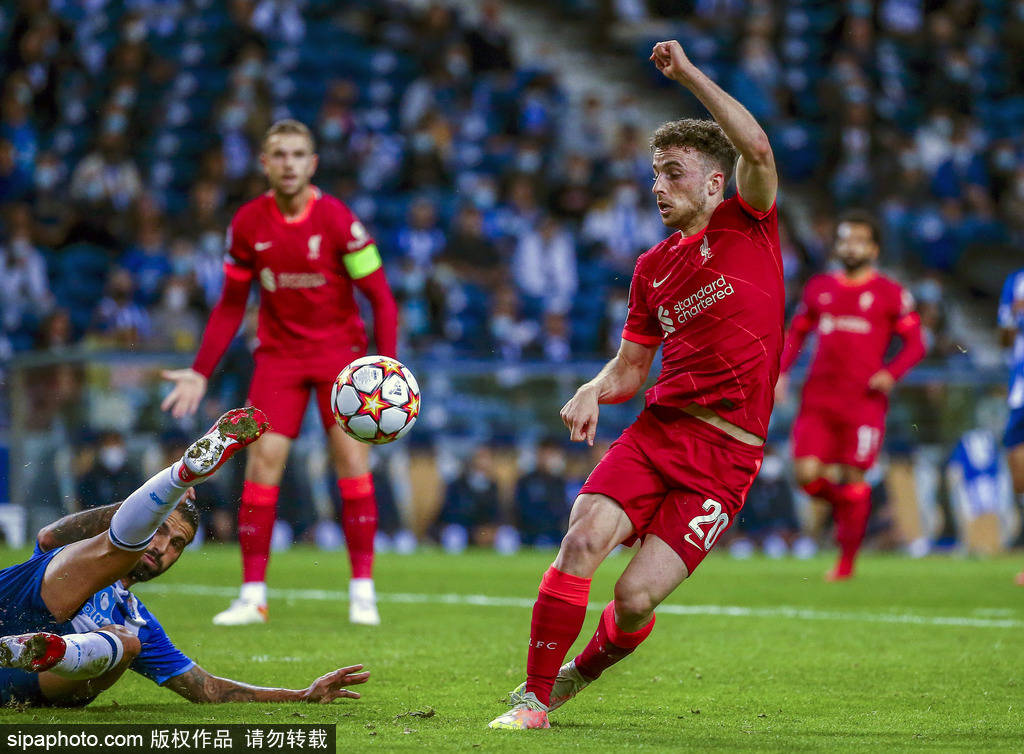 現了他作為 現了他作為