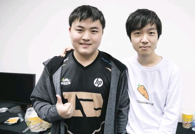 通过锐利的 通过锐利的